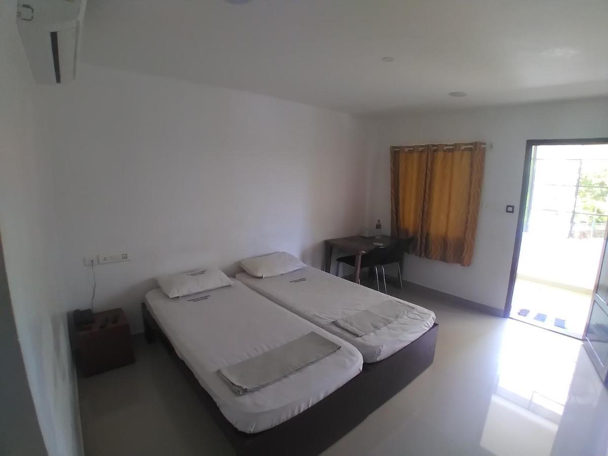 Thabasiya Resorts Kuzhittura Kültér fotó