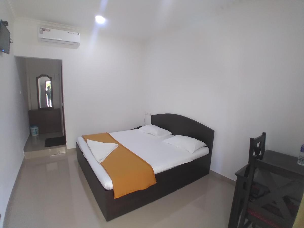 Thabasiya Resorts Kuzhittura Kültér fotó